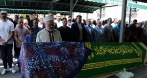 Acılar ailenin peşini bırakmadı! Katledilen çocukların ablası keneden öldü