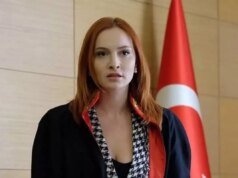 Başak Gümülcinelioğlu’nun hamile olduğu, Cannes’daki pozuyla ortaya çıktı