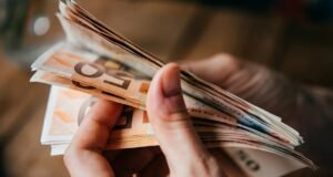 Almanya’da saatlik asgari ücrete kademeli zam geliyor!