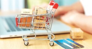 Çarşı pazara, en çok da e-ticarete ‘bayram’ geldi