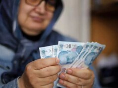 En düşük emekli maaşı için harekete geçiliyor! İşte kulislerdeki rakam