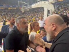 Fenerbahçe Beko, Beşiktaş Fibabanka maçında yöneticiler arasında gerilim