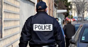 Fransa’da bir kişi camide Kur’an-ı Kerim yaktıktan sonra kaçtı