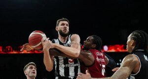 Beşiktaş, Galatasaray’ı farklı geçti! Kartal, yarı finalde…