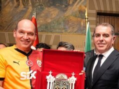 Galatasaray’ın forması 406 yıllık Manneken Pis heykeline giydirildi