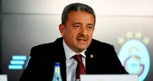 İbrahim Hatipoğlu yeni kaleci transferini resmen açıkladı! “Şampiyonlar Ligi’nde ilk maça…”