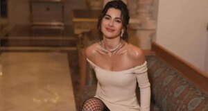 Nesrin Cavadzade yaz tatilinde hindistan ceviziyle serinledi