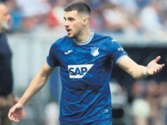 Simao, Dahl’ı aldı Jurasek’i verdi