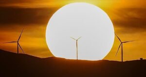 Dünyadaki enerji projelerinin üçte ikisi temiz kaynaklı