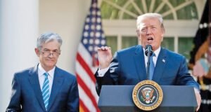 Trump, Fed Başkanı Powell’ı kovmayacağını açıkladı