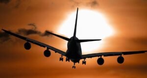 İsrail-İran gerilimi havacılığı felç etti: Uçuşlar peş peşe iptal ediliyor