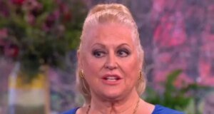 Ünlü sunucu Kim Woodburn 83 yaşında yaşamını yitirdi