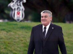 Yırtıcı bir santrfor Agresif 6 numara!