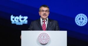 Teknolojiyi merkeze alan ama ona teslim olmayan bireyler yetiştirmeyi hedefledik