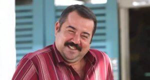 Ata Demirer, gözlerden uzak yaşadığı aşkıyla ilk kez ortaya çıktı