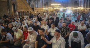 Camilerde 15 Temmuz şehitleri için mevlit okutuldu