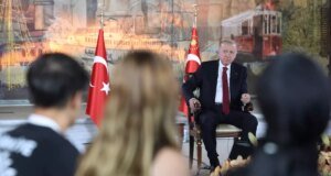 Cumhurbaşkanı Erdoğan gençlerle bir araya geldi! Gündeminde tütünle mücadele var
