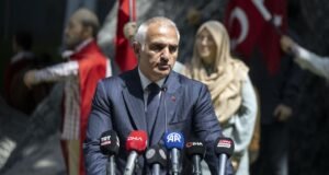 Milletiyle yürüyenlerin aşamayacağı engel yok