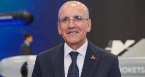 Bakan Şimşek IDEF 2025’te konuştu: Türkiye’nin geleceği çok parlak