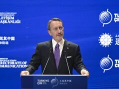 Hakikati ve adaleti merkezine alan bir anlayışın küresel çapta hakim kılınması zaruri