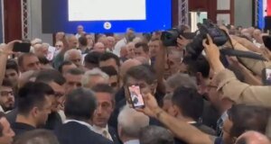 Fenerbahçe Yüksek Divan Kurulu toplantısında gerginlik! Ali Koç ve Aziz Yıldırım kafa kafaya geldi