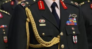 21 general ve albay bir üst rütbeye terfi etti