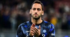 Hakan Çalhanoğlu transfer kararını resmen açıkladı