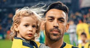 İrfan Can Kahveci’den Fenerbahçelileri üzecek karar