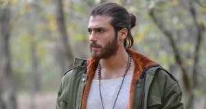 İtalya’yı ülkesine tercih eden Can Yaman sevgilisiyle Bodrum’da