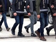 İzmir’deki ‘yolsuzluk’ operasyonunda 30 kişi tutuklandı