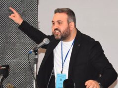 İzmir’in efsane kulübü Altay’da eski başkan Özgür Ekmekçioğlu ve yönetimine büyük şok
