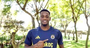 Jhon Duran: Fenerbahçe’de Olmaktan Çok Mutluyum