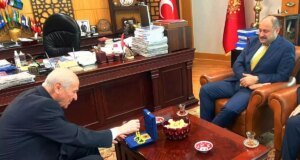 MHP’ye mi geçiyor? Mehmet Kasım Gülpınar’dan Bahçeli’ye sürpriz ziyaret