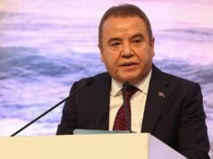 Antalya Büyükşehir Belediye Başkanı Böcek, gözaltına alındı