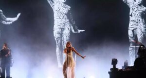 Aurora, İstanbul’da Sevgi Dolu Bir Konser Verdi