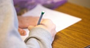 “720 bin kız çocuğu 4. sınıftan sonra okulu bıraktı” iddiasına yalanlama