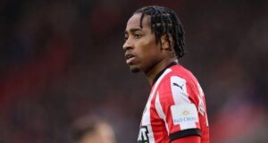 Sağ bek için sıkı yarış!