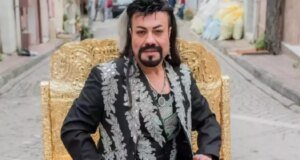 Tanımak neredeyse imkansız! Kobra Murat, peruğunu çıkarınca adeta bambaşka biri oldu