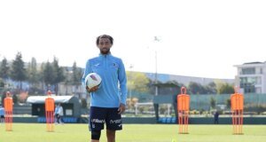 Trabzonsporlu Folcarelli: Sihirli değneğim olsa herkese sağlık verirdim