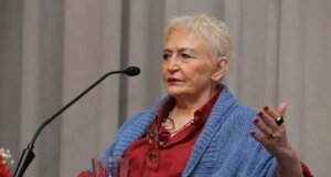 Türk edebiyatının acı kaybı: Pınar Kür yaşamını yitirdi