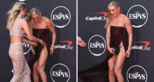 Ünlü kayakçı, kırmızı halıda poz verdiği sırada kıyafet kazası yaşadı