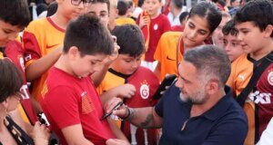 Yalova’da Galatasaray Taraftarları Buluştu, Şampiyonluk Kupaları Sergilendi