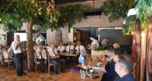 AK Partili Çelebi, komando beresiyle ikna turunda: Kazanan Türkiye olacak