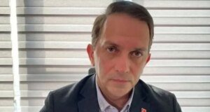 ‘Kesin ihraç’ talebiyle disipline sevk edilen Mücahit Birinci, AK Parti’den istifa etti