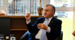 Bakan Bak, Türk tenisindeki gelişmeleri değerlendirdi