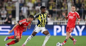 BENFICA FENERBAHÇE CANLI | Fenerbahçe, Şampiyonlar Ligi için sahada! İlk yarı oynanıyor…