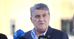 Beşiktaş Başkanı Adalı’dan transfer açıklaması: “Aceleye getirmeyeceğim”