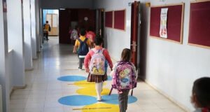 Veliler okul alışverişlerine başladı: Çanta fiyatlarına yüzde 60’a varan zam geldi!