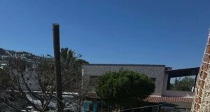 Kavgayı ayırmak isterken silahla vuruldu