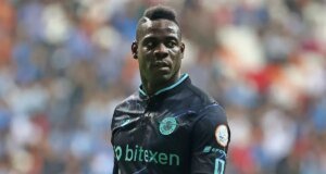 Bu hallere de mi düşecekti! Mario Balotelli kendisine kulüp arıyor